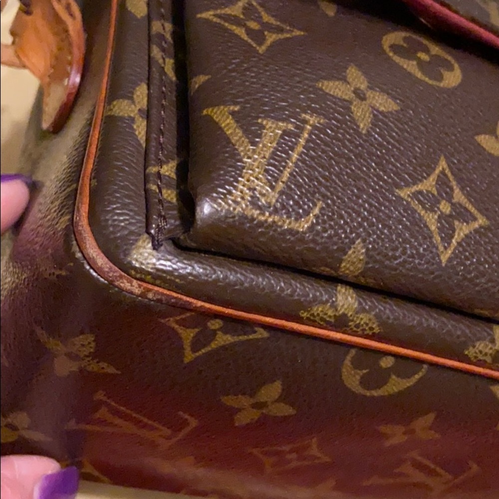 LV additional pics AR0054 May 2004 France - Picture 5 of 8